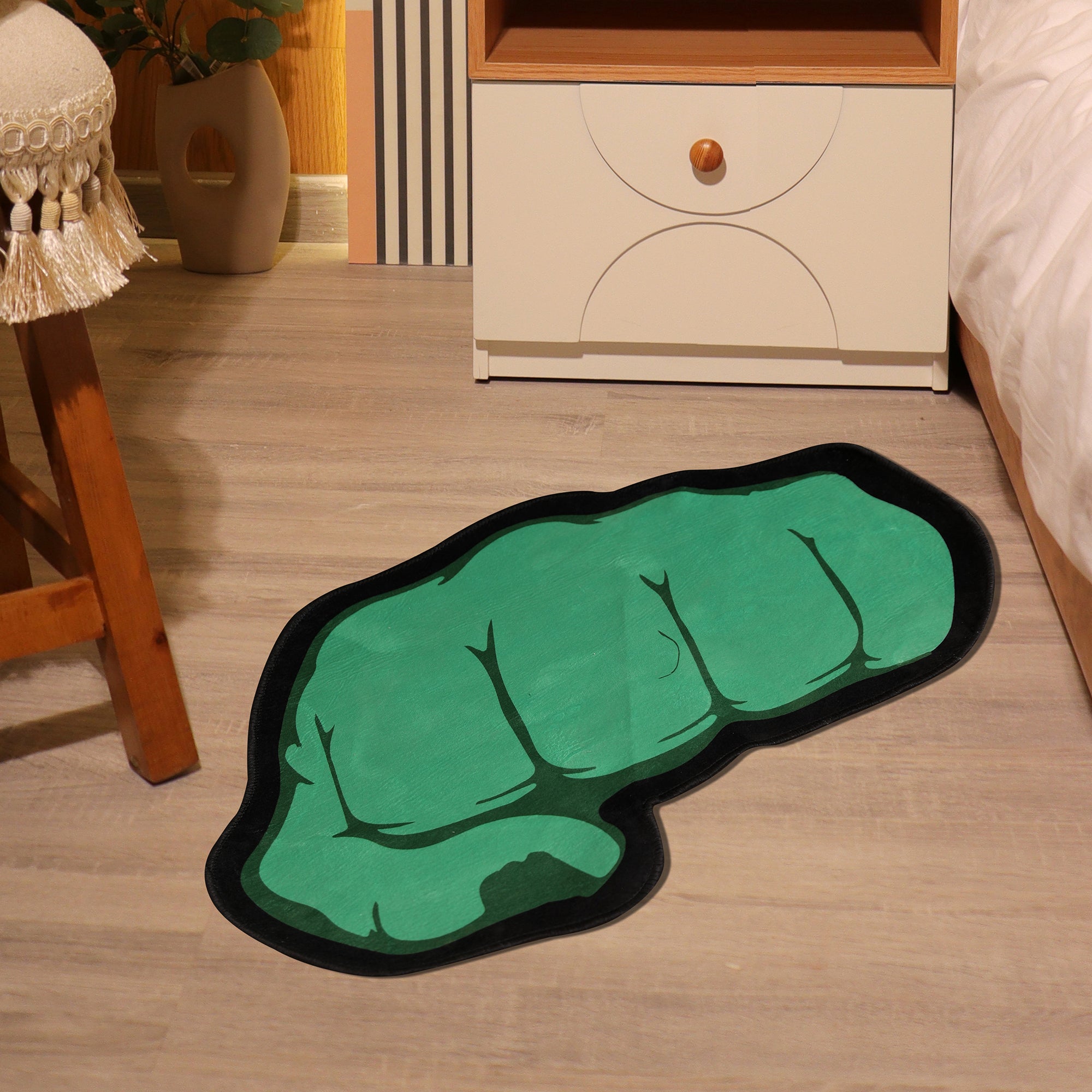 Hulk hand