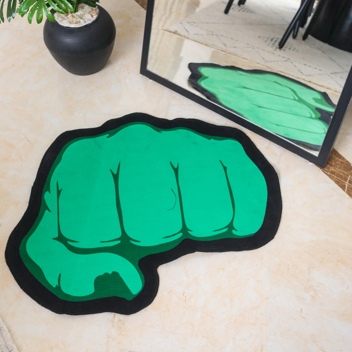 Hulk hand